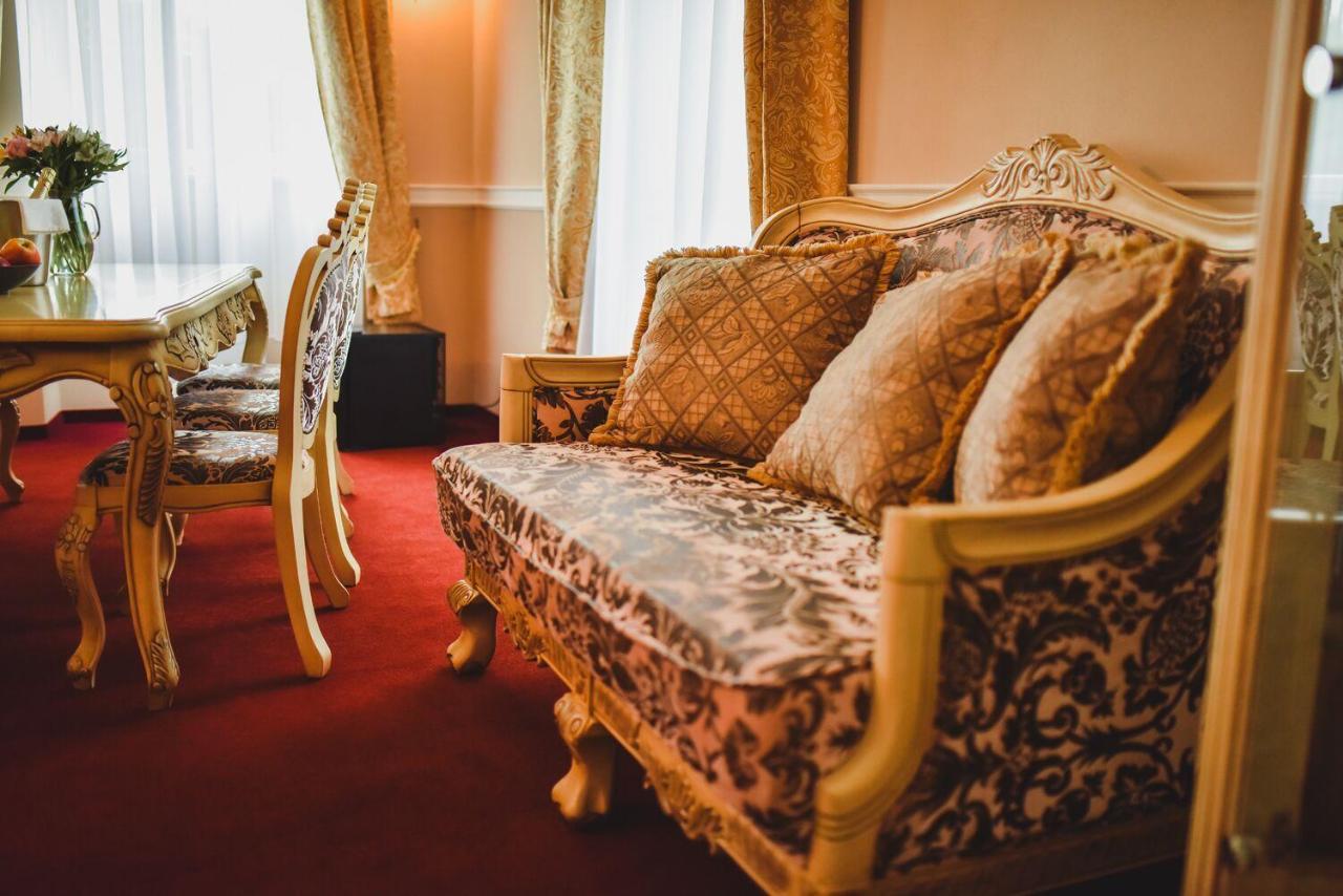 Zámek Kamenný Dvůr Hotel Kynsperk nad Ohri Exterior foto